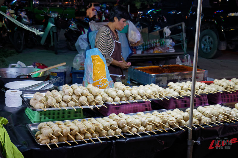 Loy Kratong 2560 Khao Thakiab