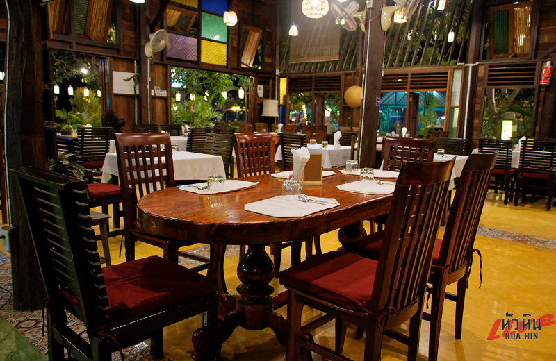 Pung Plui Thai Restaurant by Ariya